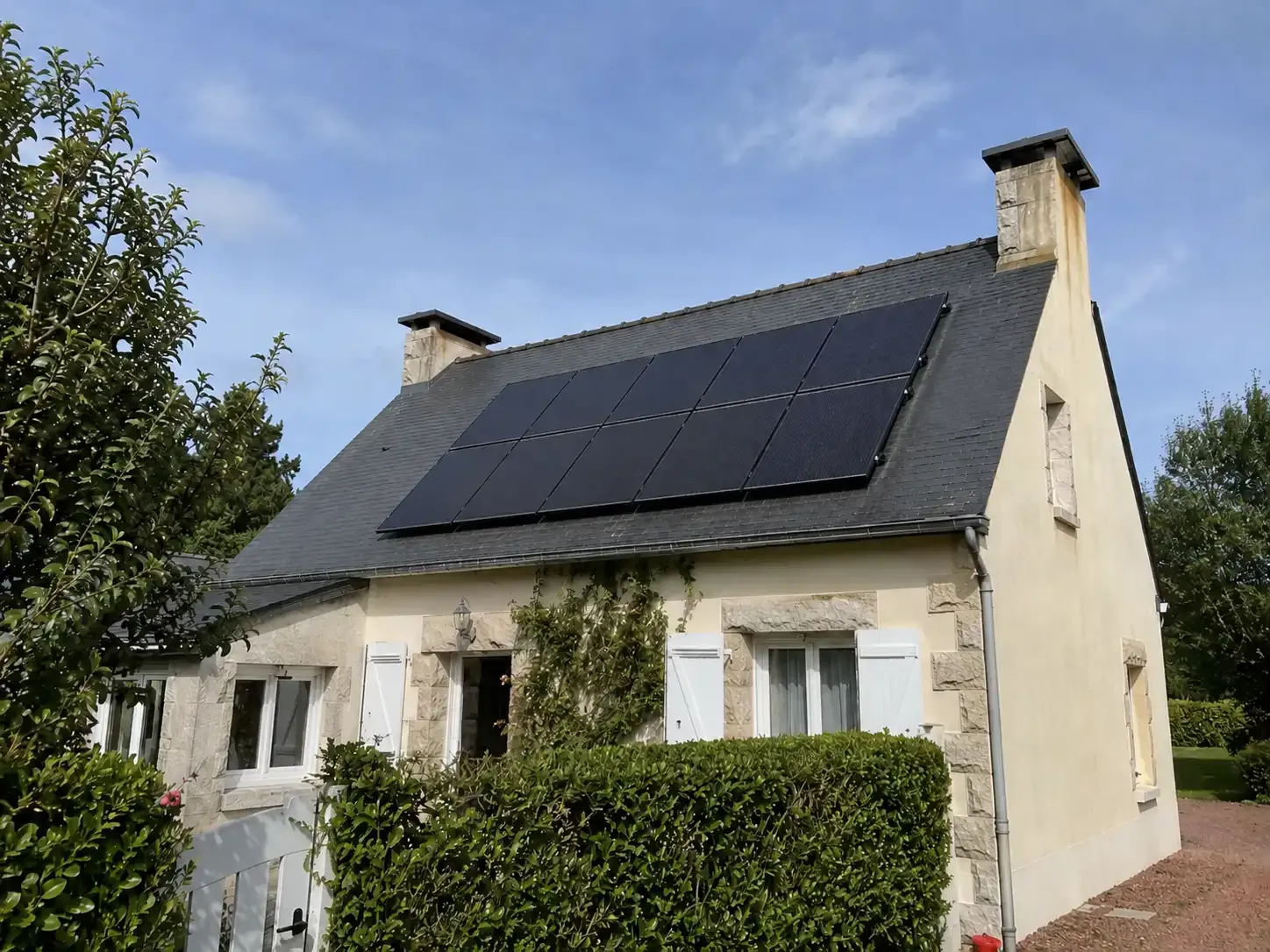 Image installateur panneaux solaires 4 panneaux solaires rentables